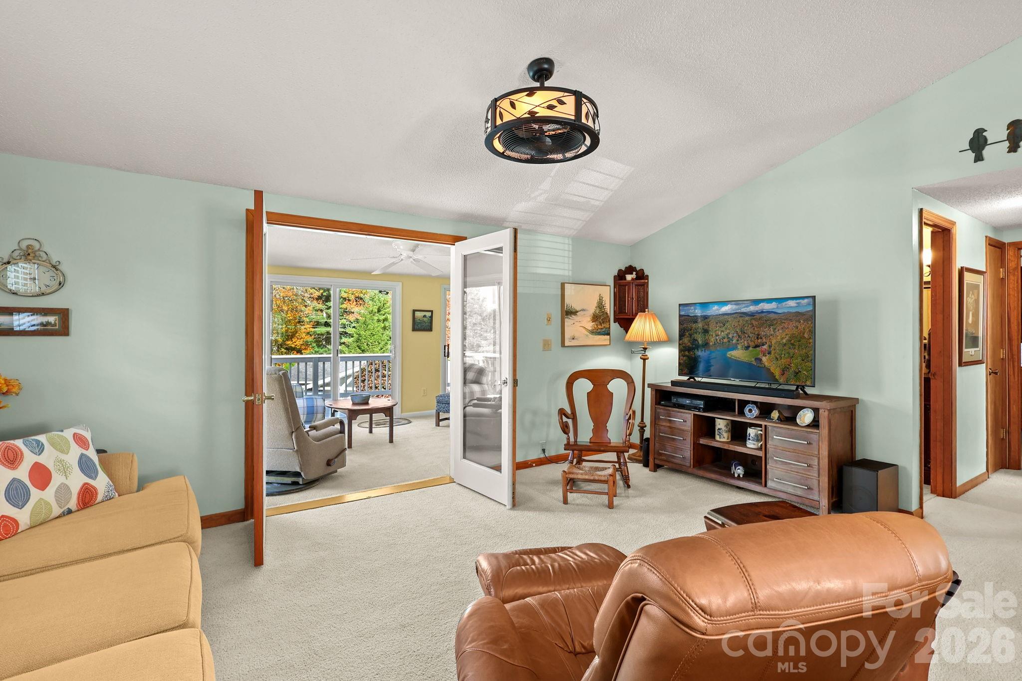 228 Snowshoe Loop Newland NC 28657