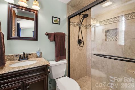 228 Snowshoe Loop Newland NC 28657