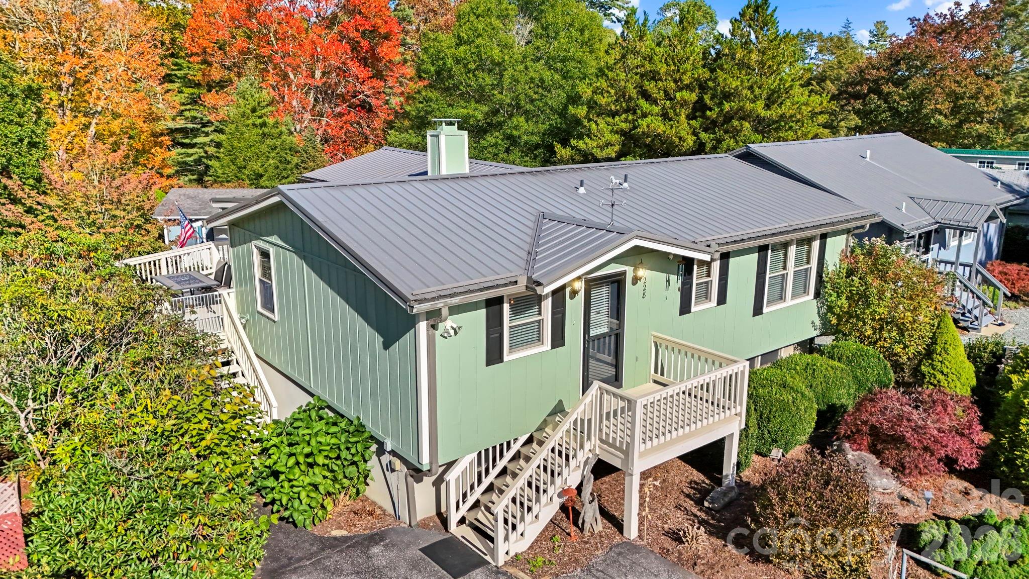 228 Snowshoe Loop Newland NC 28657