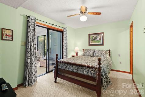 228 Snowshoe Loop Newland NC 28657