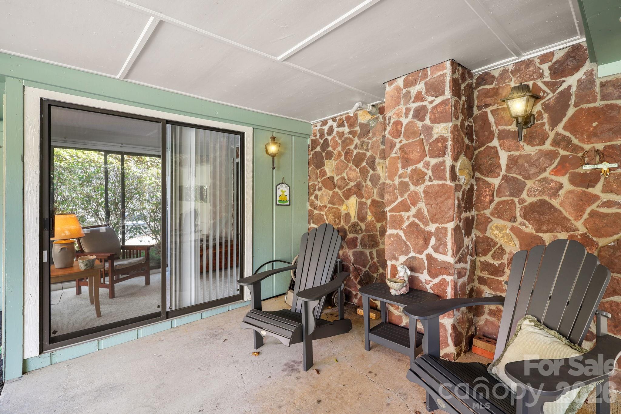 228 Snowshoe Loop Newland NC 28657