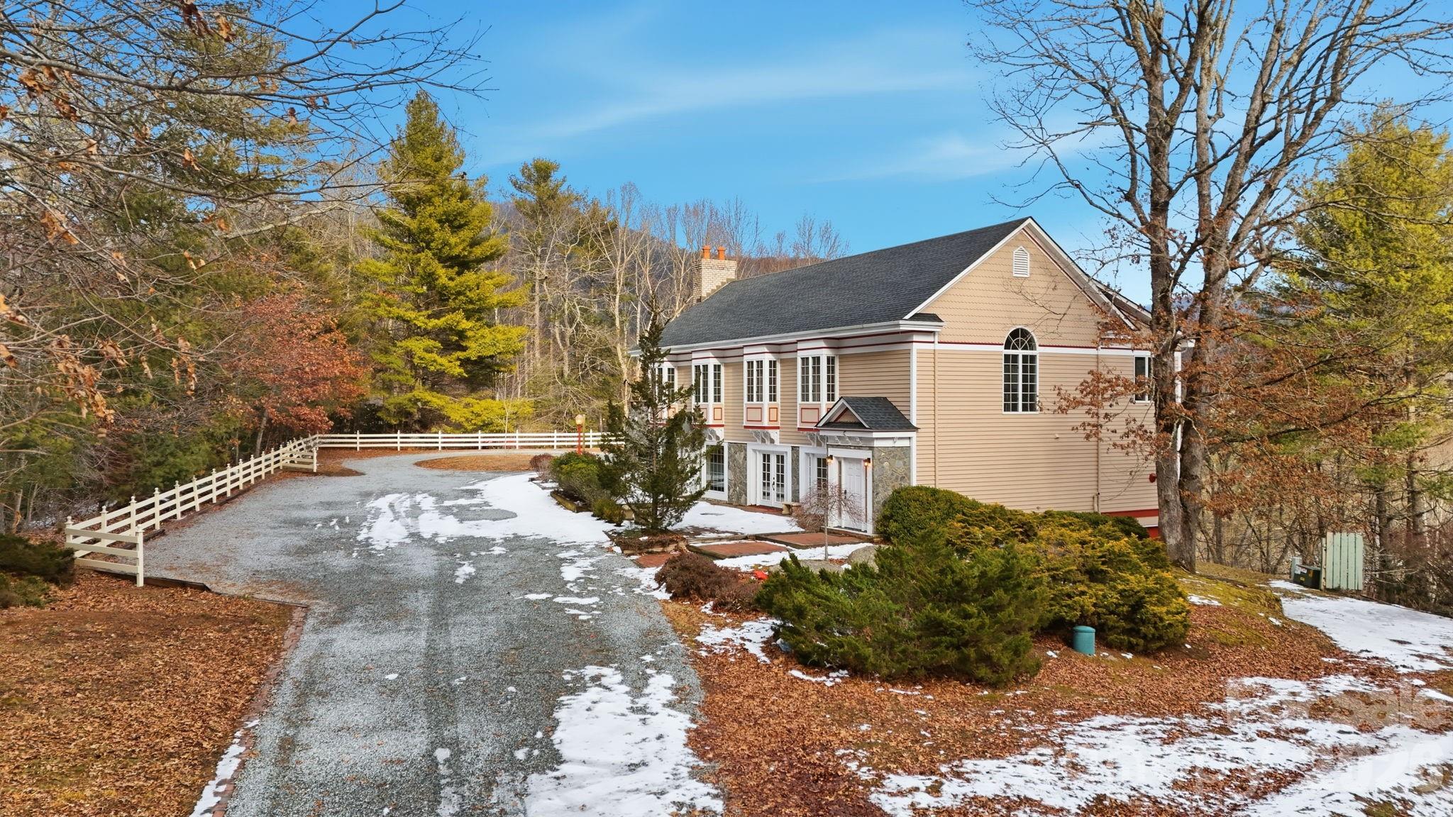 1644 Broadstone Road Banner Elk NC 28604