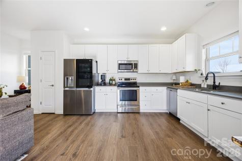 600 Cardwell Lane Fletcher NC 28732