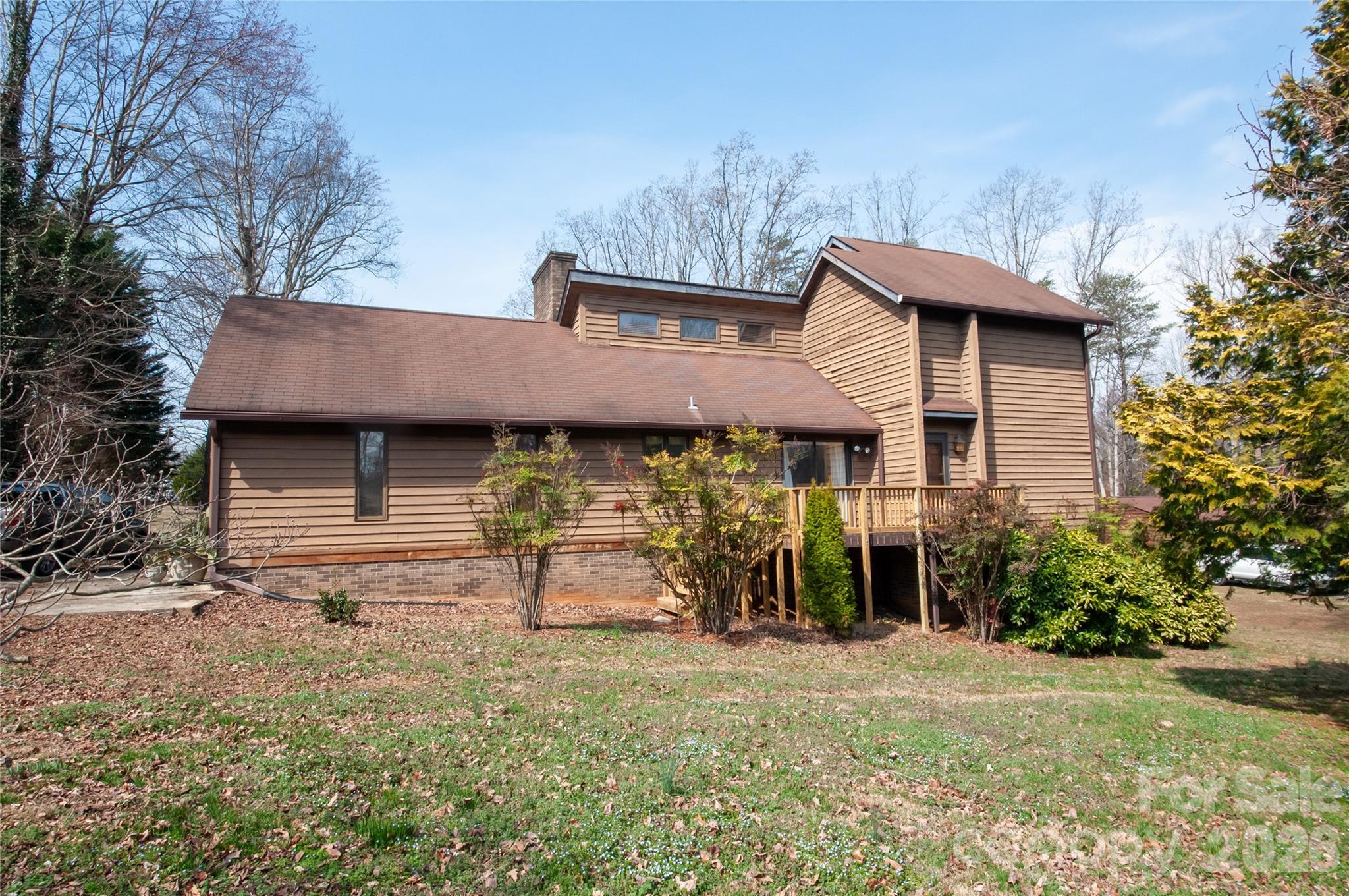 512 Forest Lane Yadkinville NC 27055
