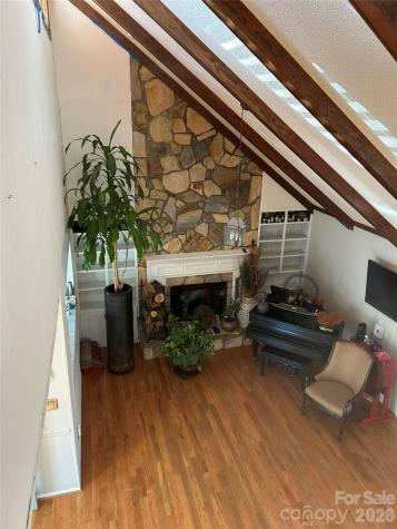 512 Forest Lane Yadkinville NC 27055