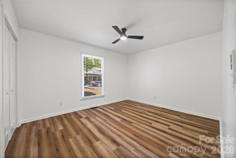 5043 Suwarrow Circle Tega Cay SC 29708