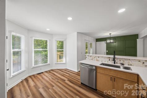 5043 Suwarrow Circle Tega Cay SC 29708