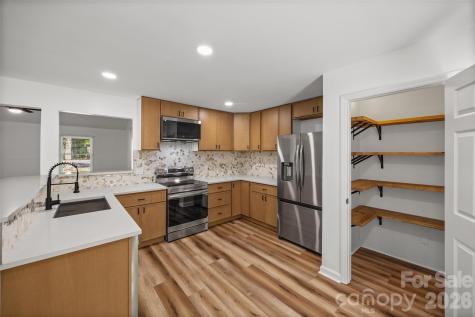 5043 Suwarrow Circle Tega Cay SC 29708