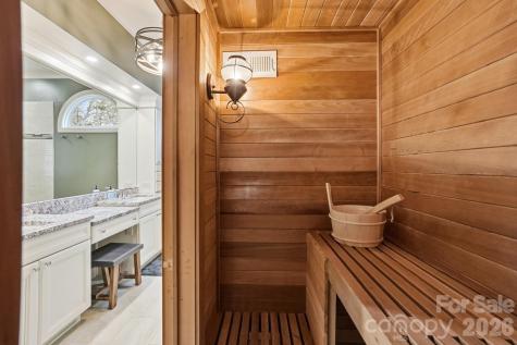 11719 Easthampton Circle Charlotte NC 28277