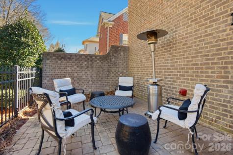 11719 Easthampton Circle Charlotte NC 28277