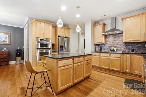 11719 Easthampton Circle Charlotte NC 28277