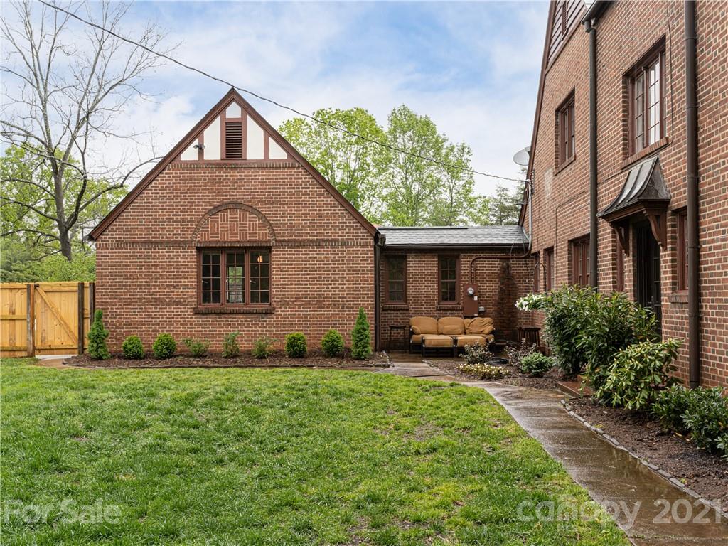 12 Kimberly Avenue Asheville NC 28804
