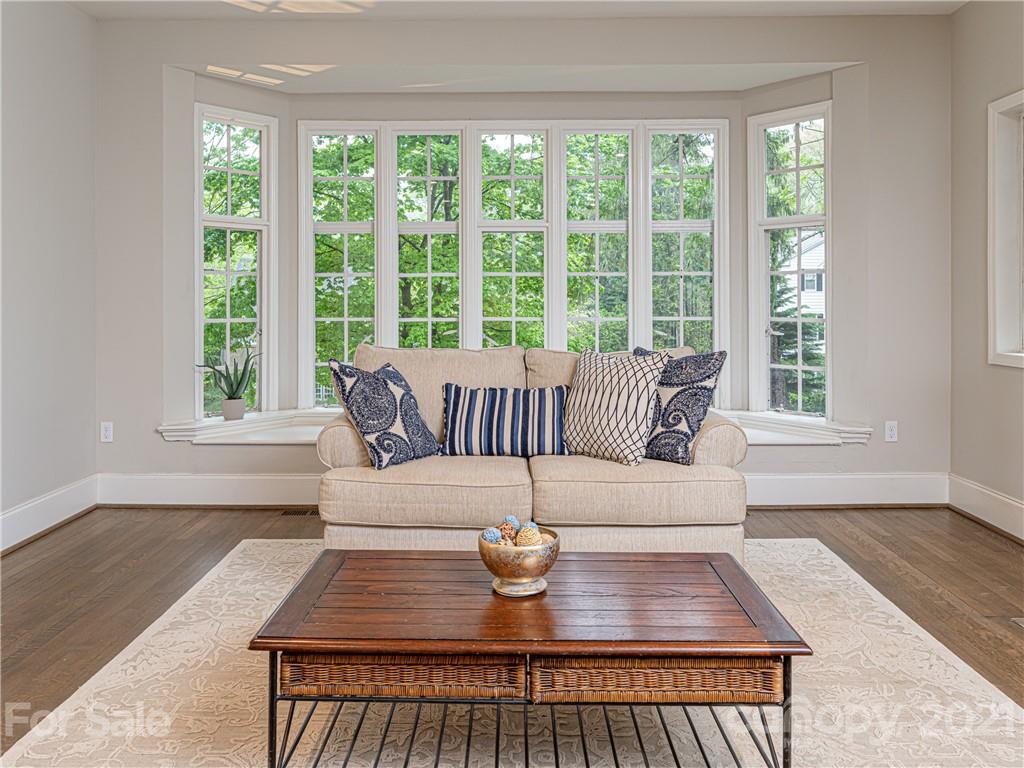 12 Kimberly Avenue Asheville NC 28804