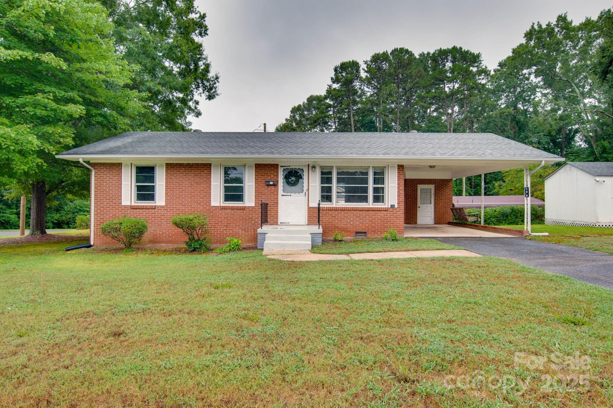 126 E Parkwood Street Stanley NC 28164