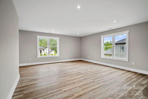 117 Scott Meadows Drive Asheville NC 28806