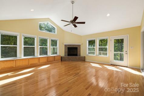 207 Christina Court Asheville NC 28806