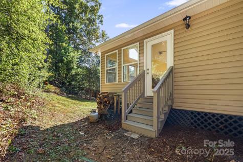 207 Christina Court Asheville NC 28806