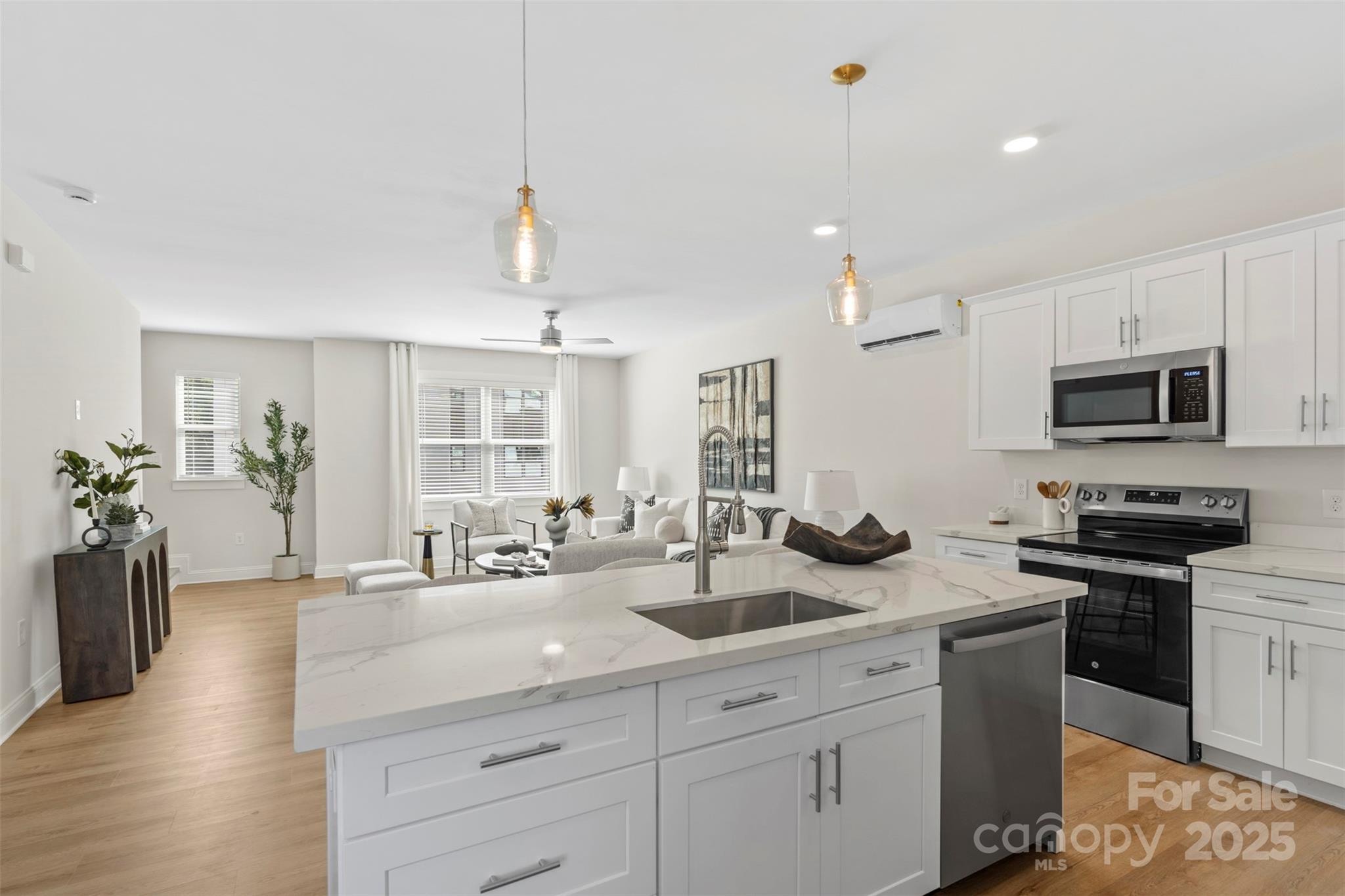 1108 Wonder Way Charlotte NC 28208