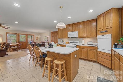 750 Double Springs Drive Almond NC 28702