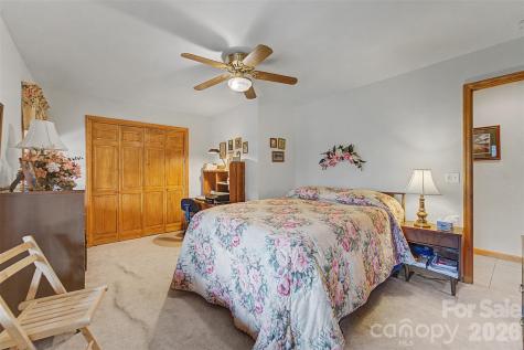 750 Double Springs Drive Almond NC 28702