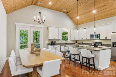 318 Cider Hill Lane Hendersonville NC 28792
