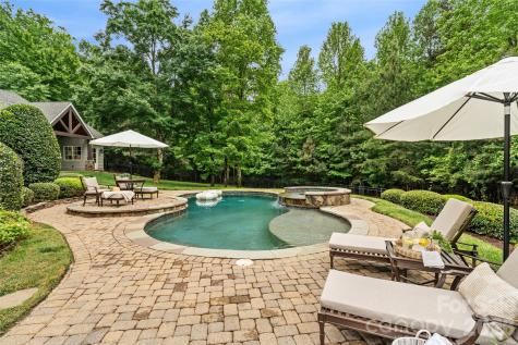 9105 Island Point Road Charlotte NC 28278