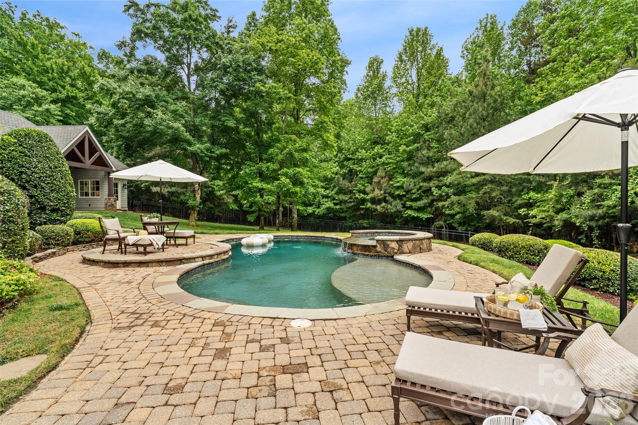 9105 Island Point Road Charlotte NC 28278