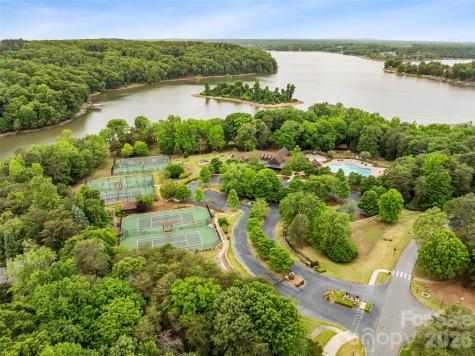 9105 Island Point Road Charlotte NC 28278