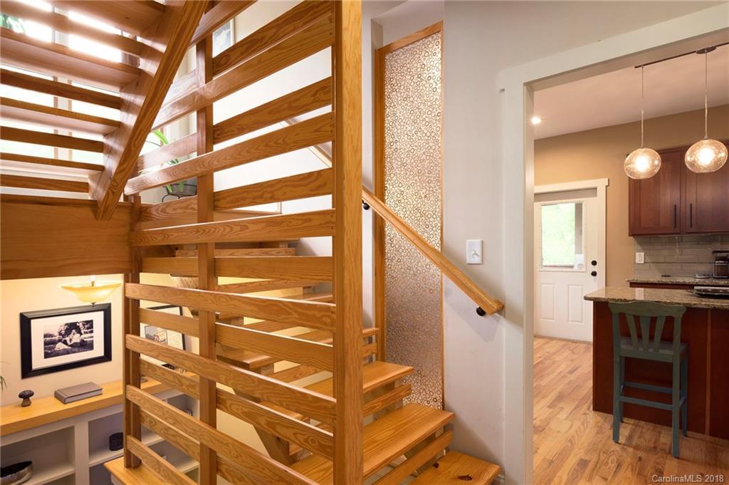 113 Estes Court Asheville NC 28806