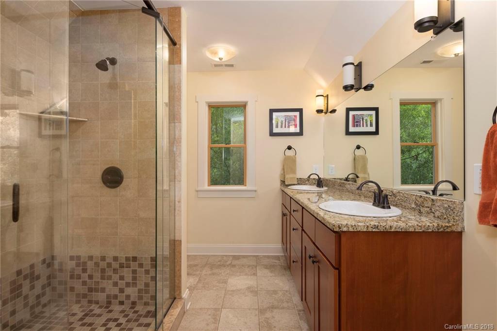 113 Estes Court Asheville NC 28806