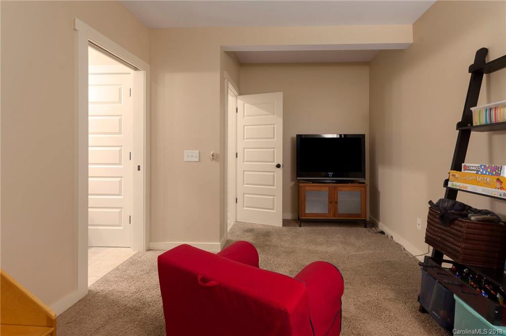113 Estes Court Asheville NC 28806