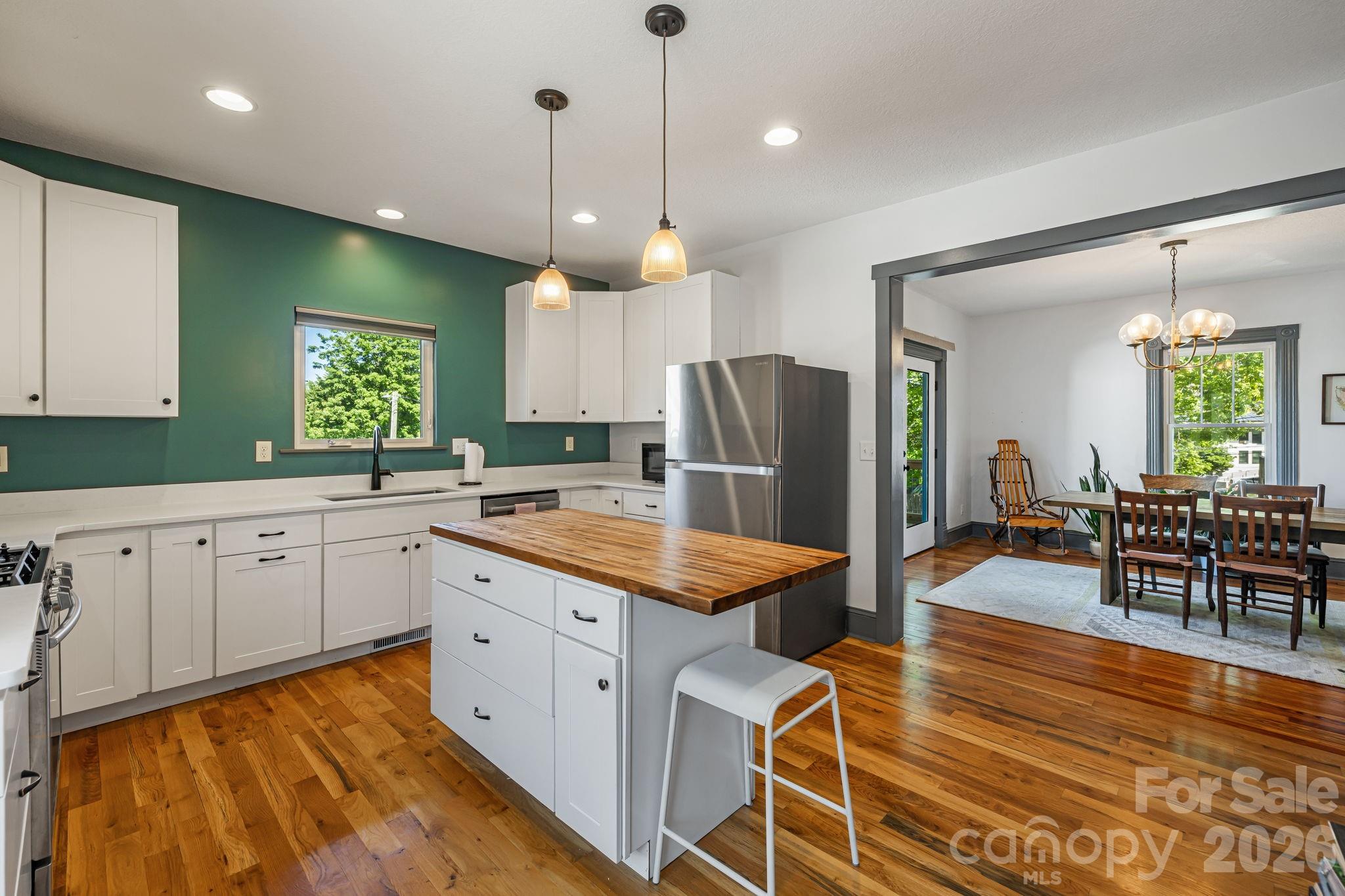 17 Ora Street Asheville NC 28801