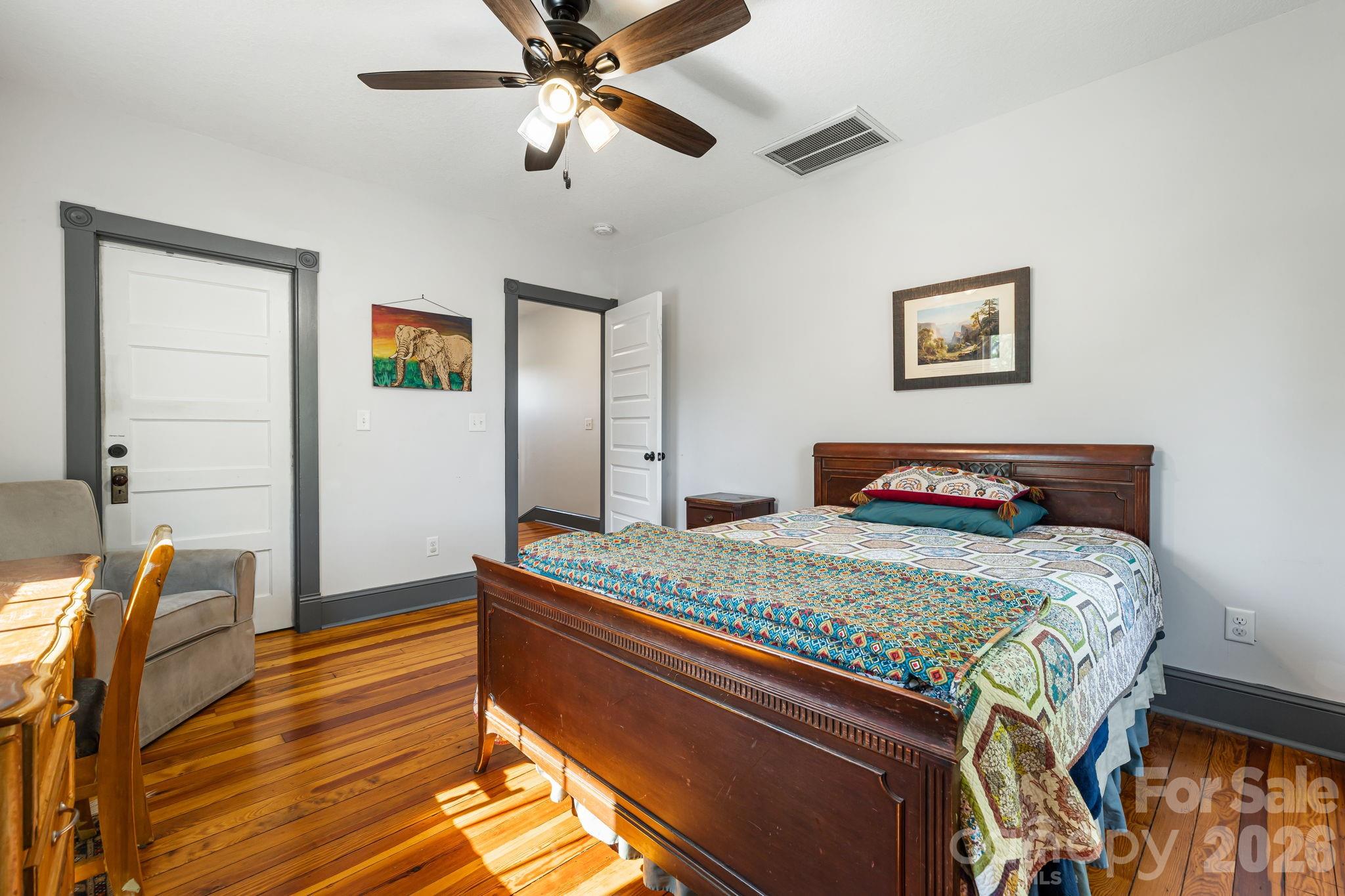 17 Ora Street Asheville NC 28801