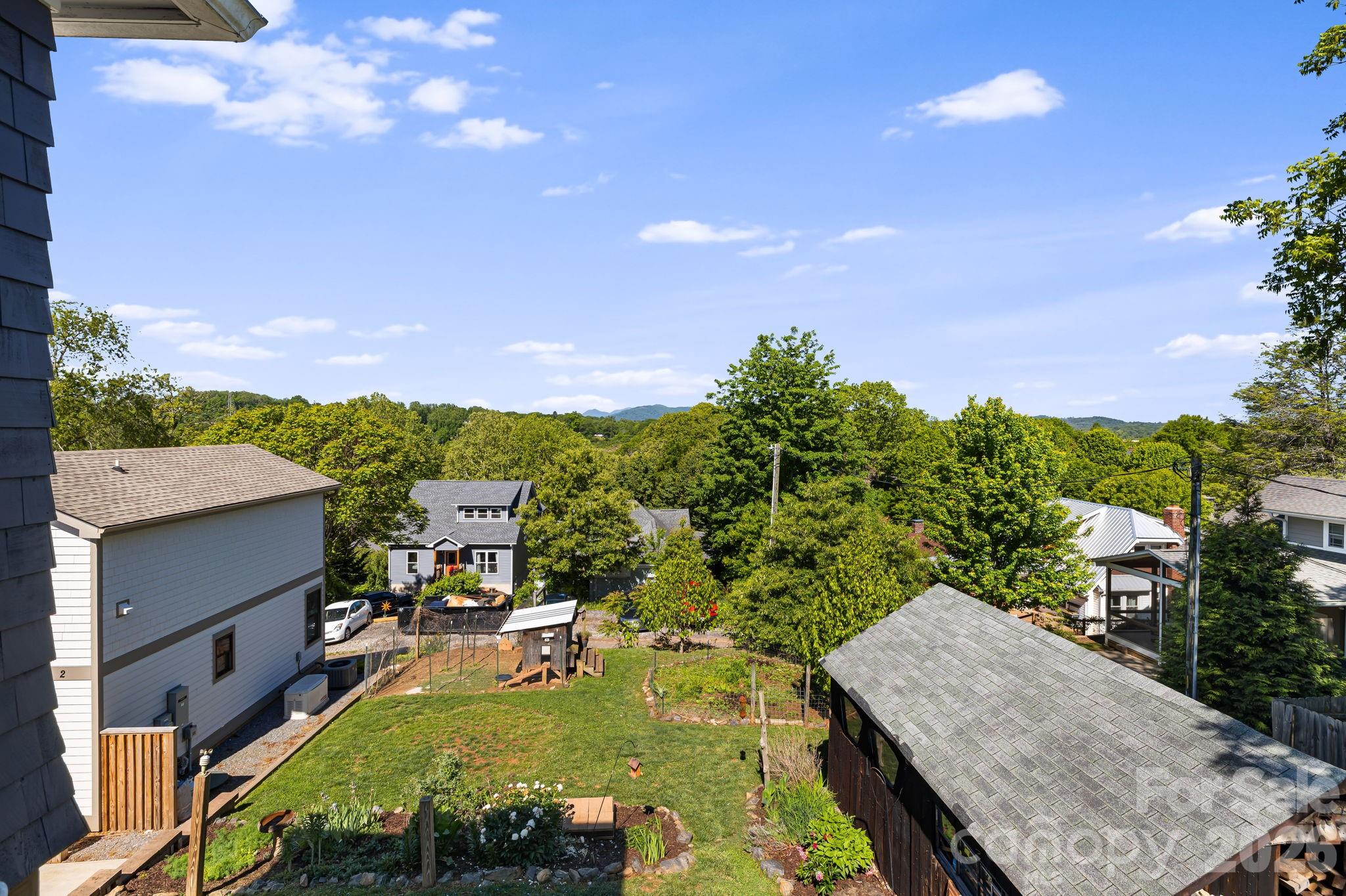 17 Ora Street Asheville NC 28801