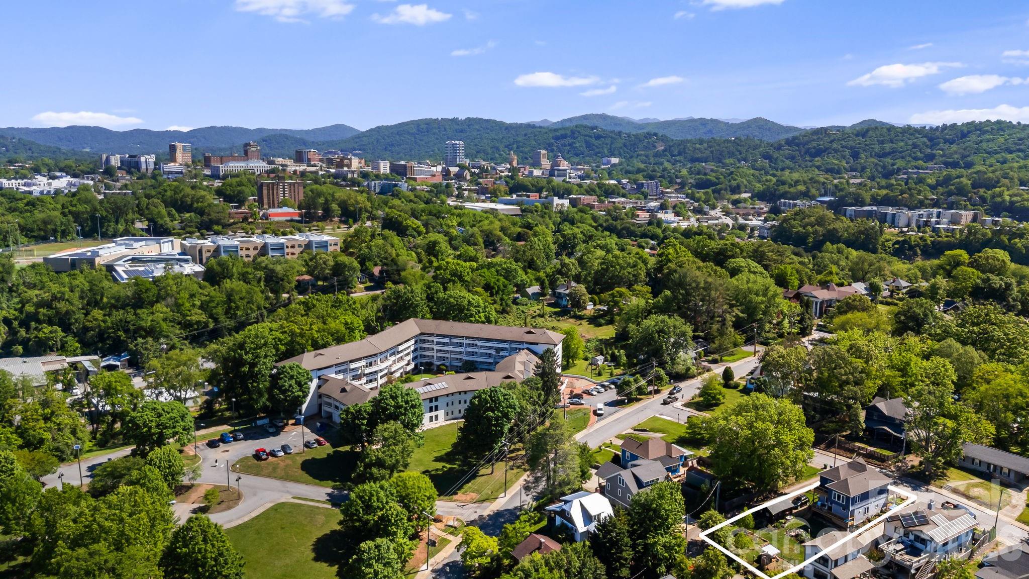 17 Ora Street Asheville NC 28801