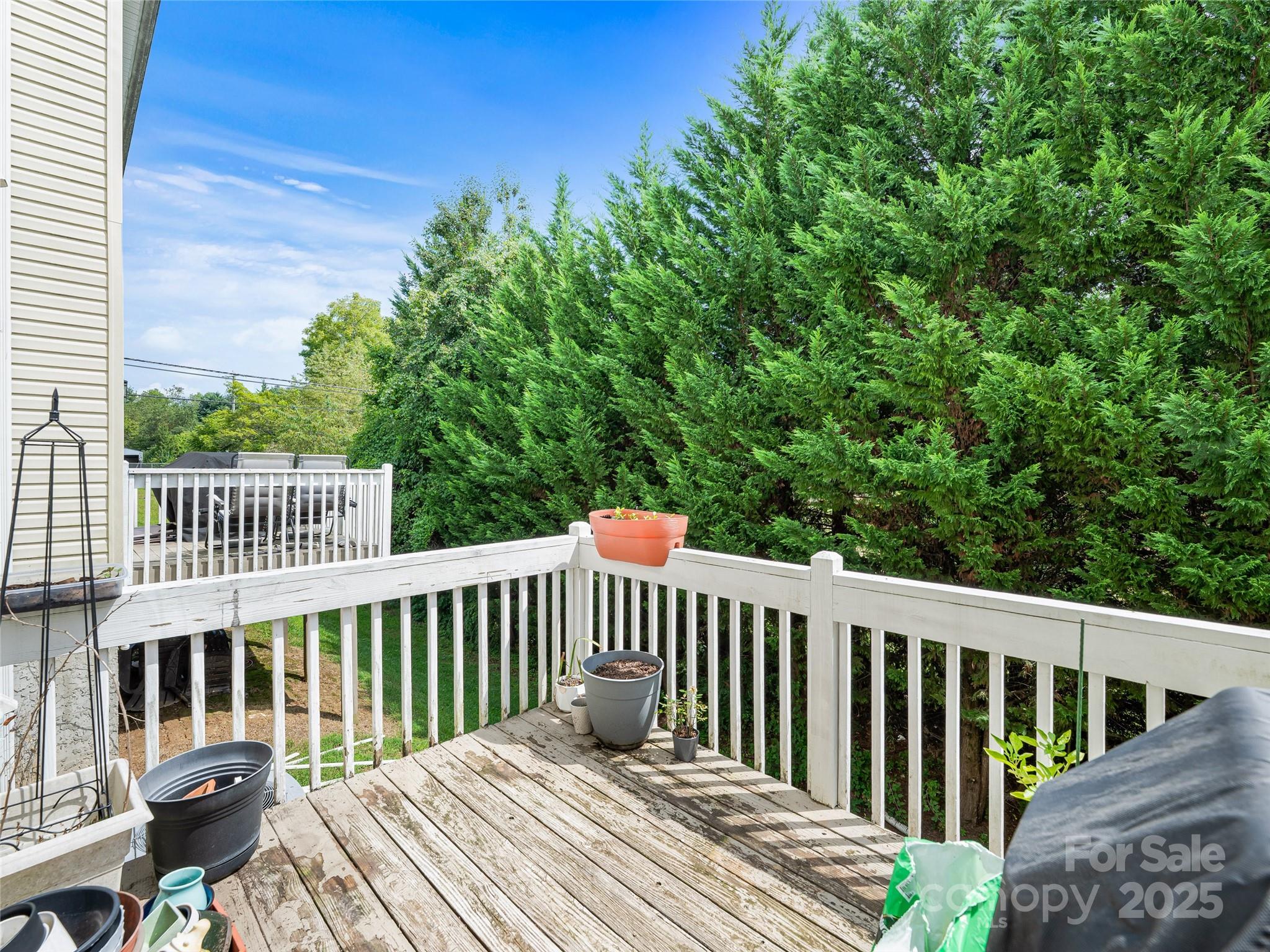 404 Villas Court Asheville NC 28806