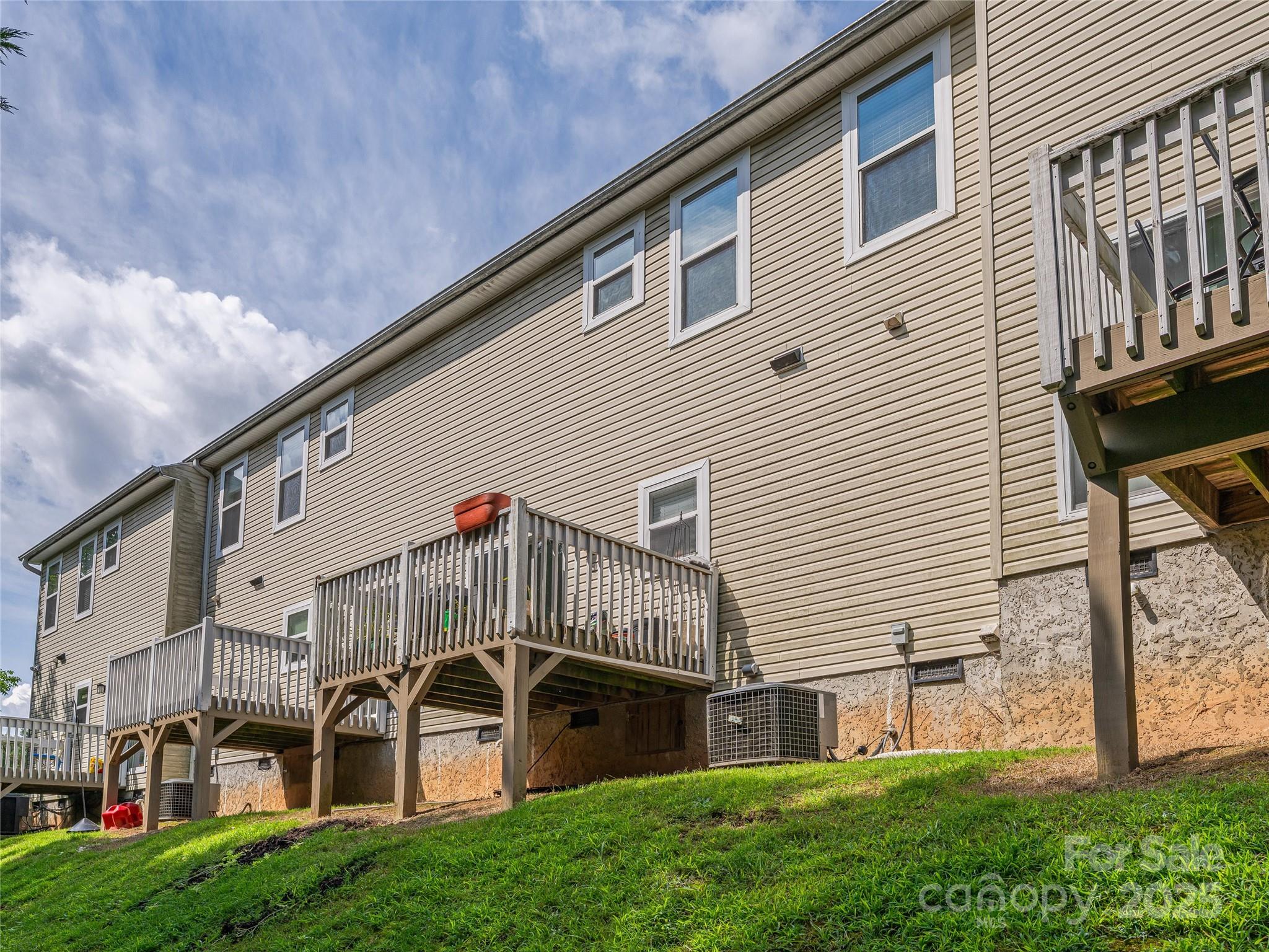 404 Villas Court Asheville NC 28806