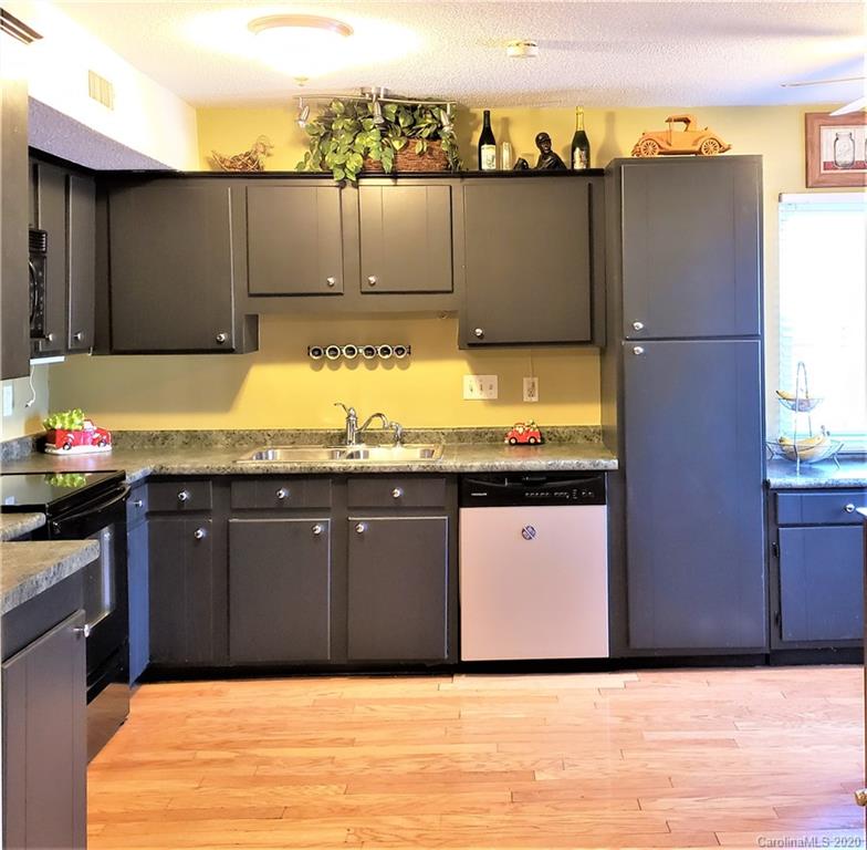 7624 Zermatt Lane Charlotte NC 28226