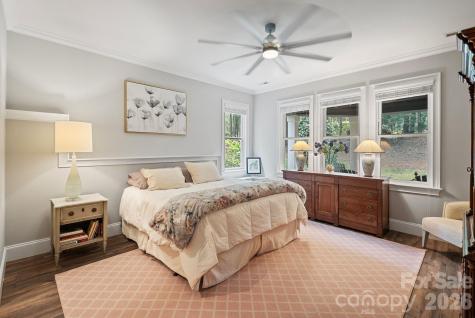 8915 Warwicke Lane Sherrills Ford NC 28673