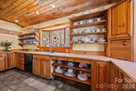 63 Chestnut Forest Road Fairview NC 28730