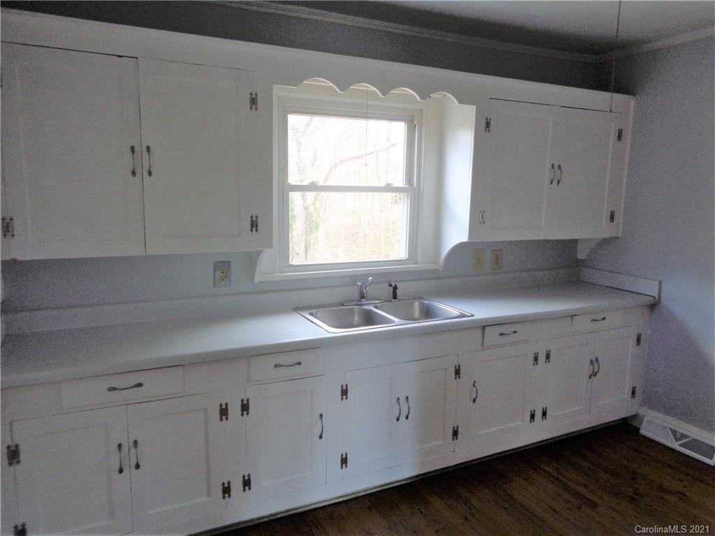 480 Fleming Avenue Marion NC 28752