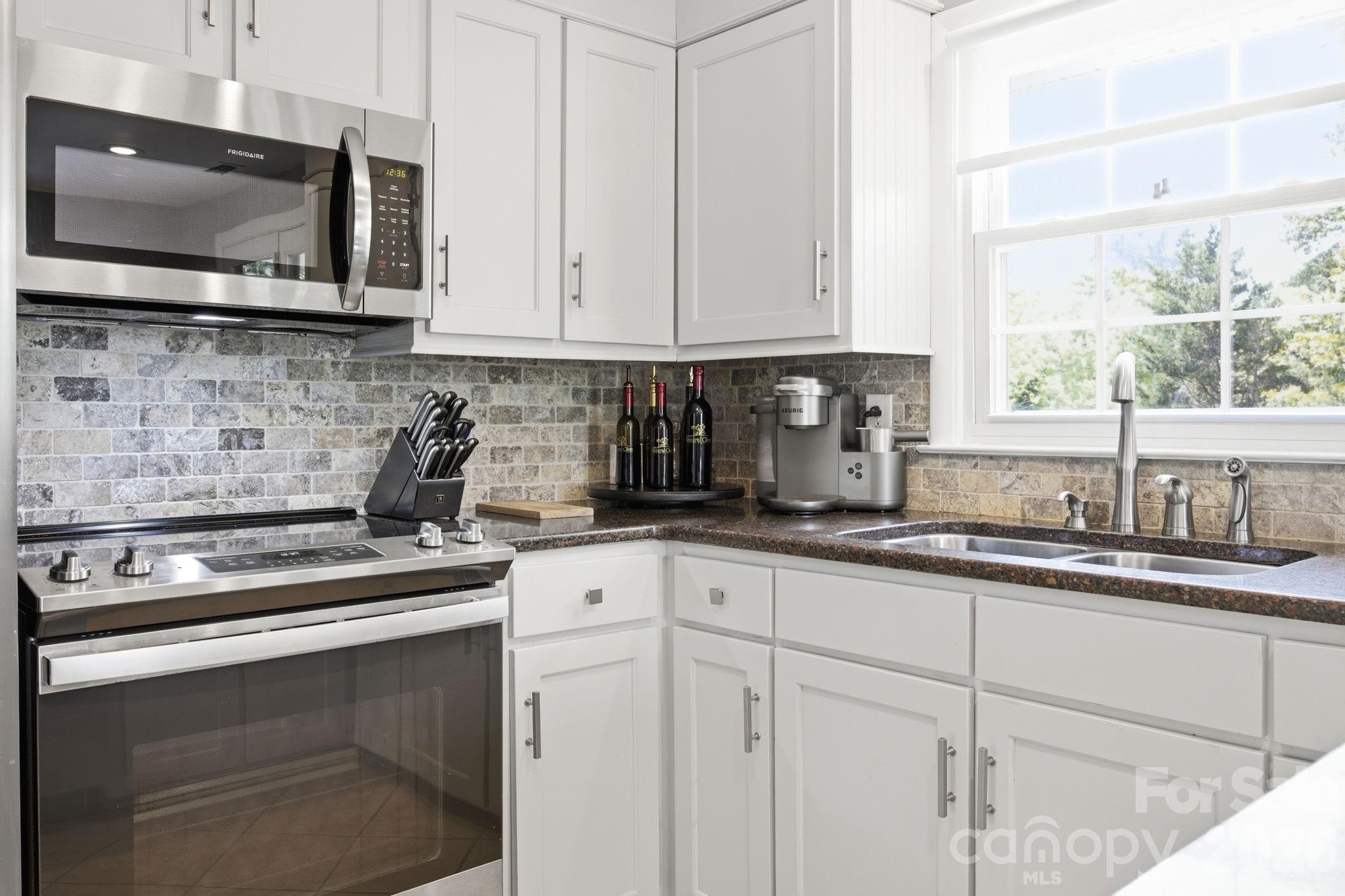 2340 24th Avenue NE Hickory NC 28601