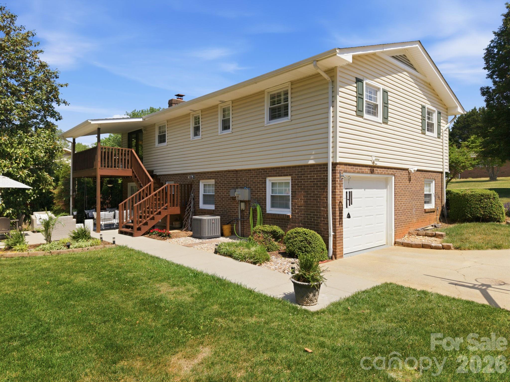 2340 24th Avenue NE Hickory NC 28601