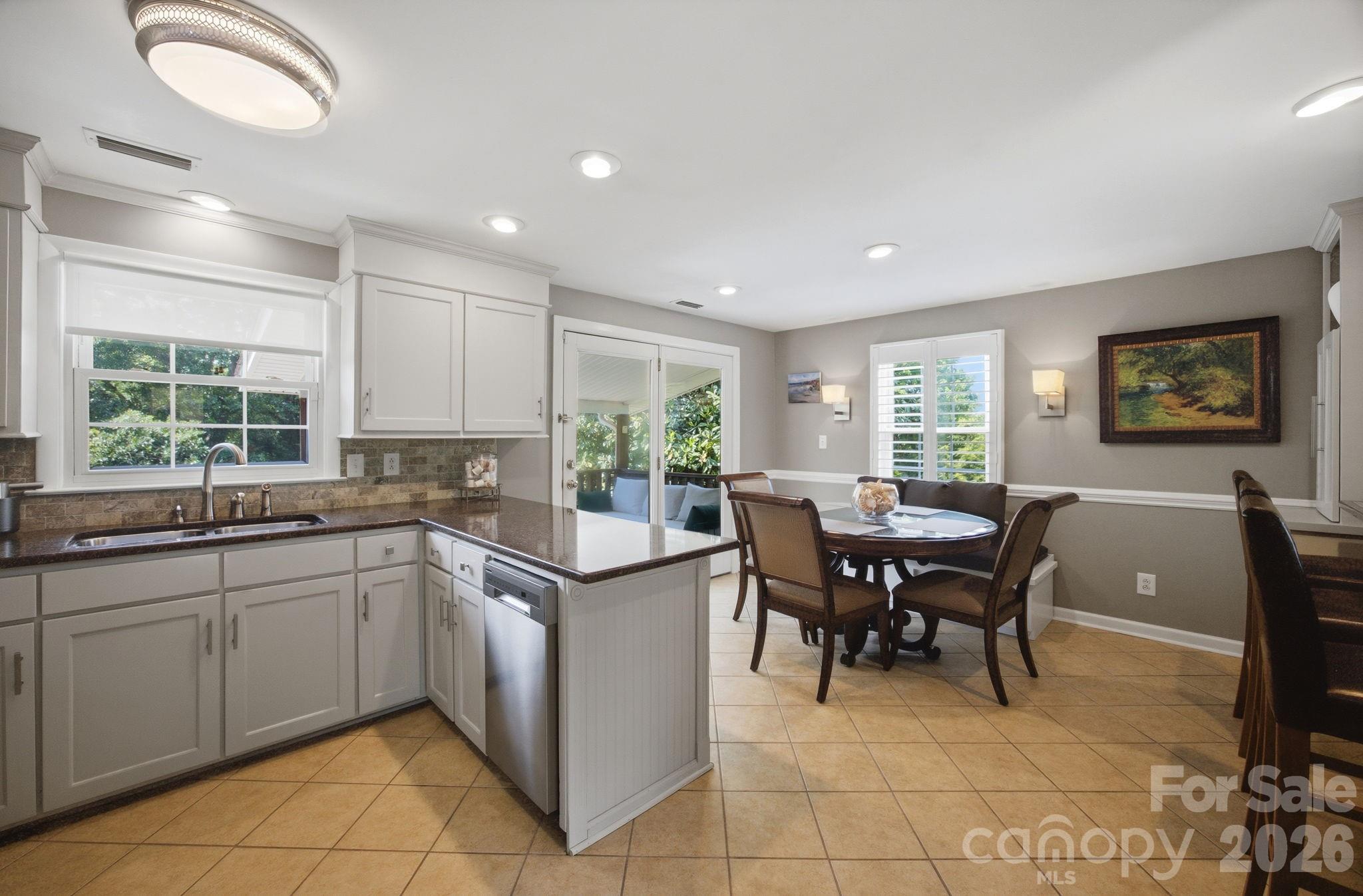 2340 24th Avenue NE Hickory NC 28601