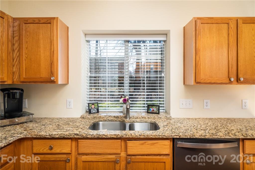 6602 Harburn Forest Drive Charlotte NC 28269