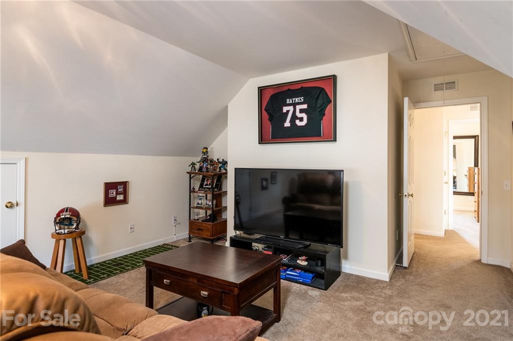 6602 Harburn Forest Drive Charlotte NC 28269