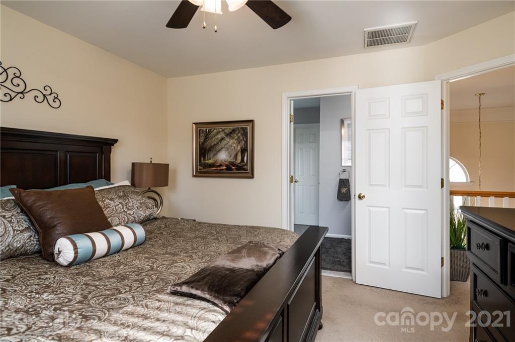 6602 Harburn Forest Drive Charlotte NC 28269