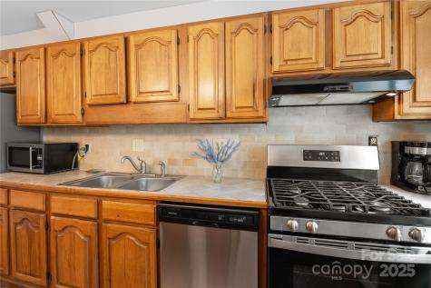 30 Caledonia Road Asheville NC 28803