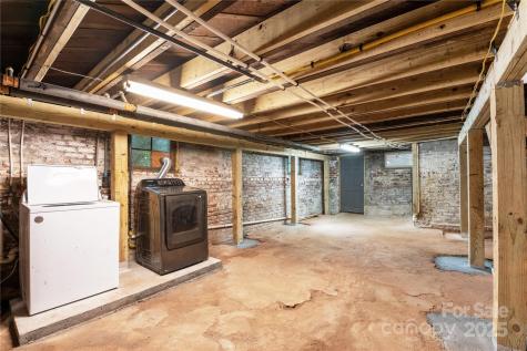 30 Caledonia Road Asheville NC 28803