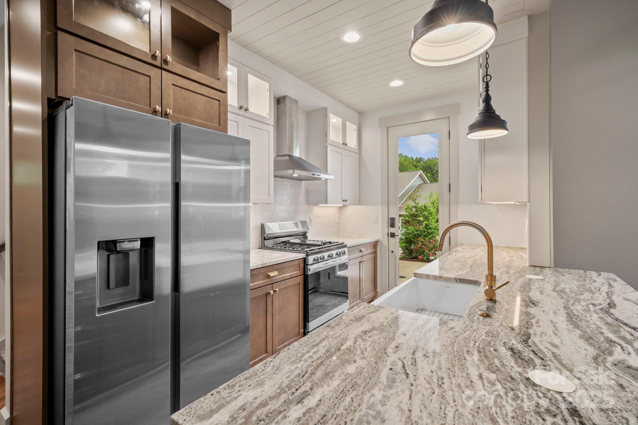 10 Heartleaf Circle Arden NC 28704